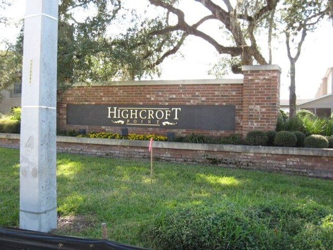 Building Photo - Beautiful 3/2.5 Spacious Townhome with a P...