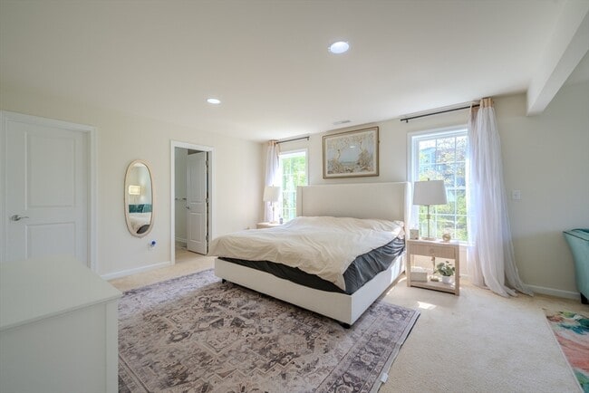 Building Photo - 156 Stonehaven Dr
