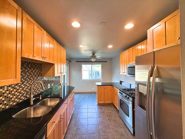 Building Photo - 97 Burr Oak Ln