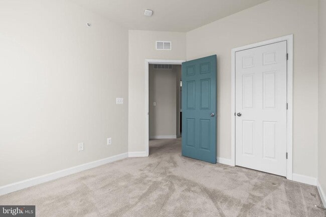 Building Photo - 3030 Mia Ln