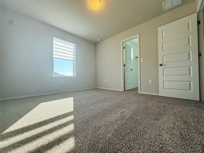 Building Photo - 12200 Dillon Fls Dr