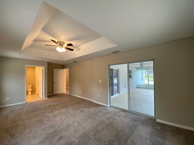 Building Photo - Custom Home - Desirable SW Ocala neighborhood 3/2/2 ** Wont Last**