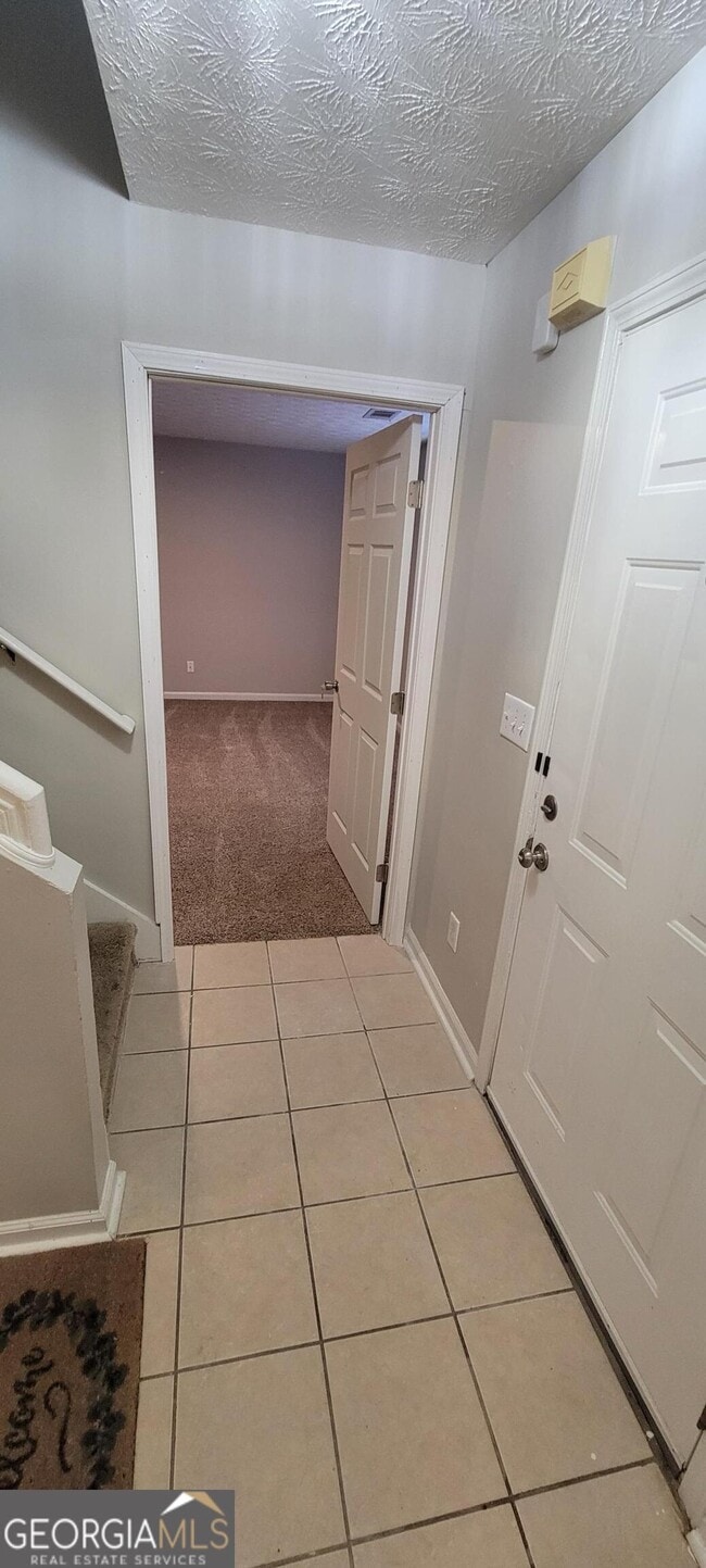 Building Photo - 6390 Alford Cir