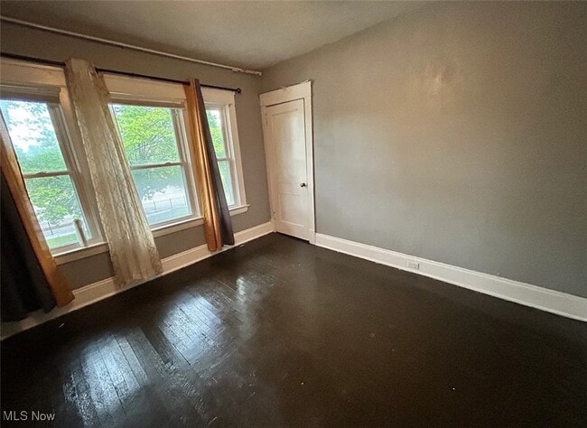 Building Photo - 9104 Parkgate Ave