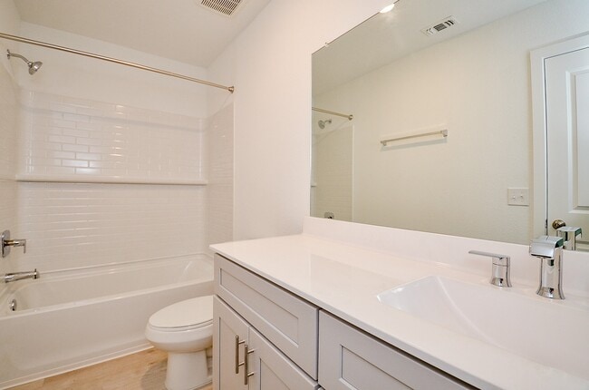 Building Photo - 30513 Bladnoch Ln