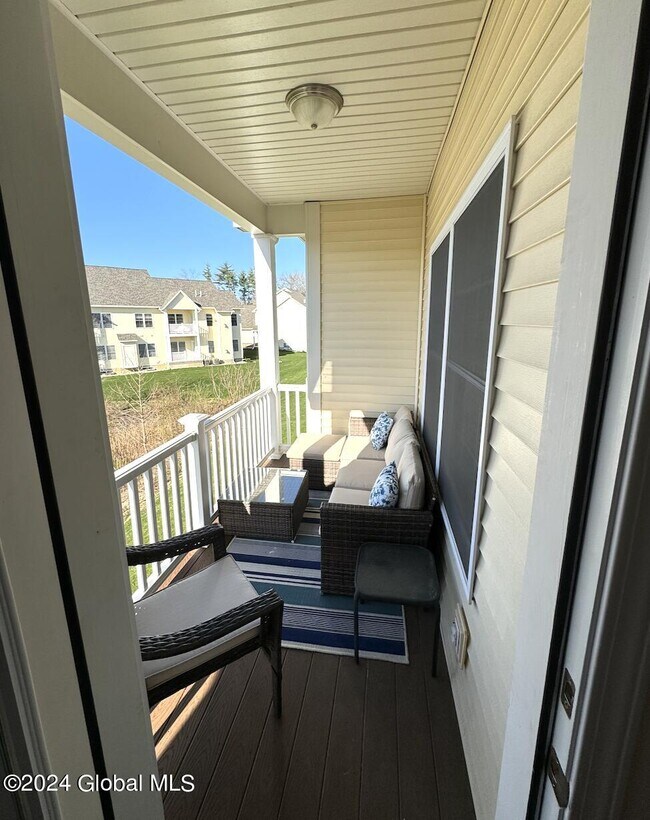 Building Photo - 41 Cornerstone Dr