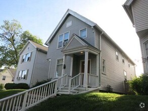 Building Photo - 2407 N Oakland Ave
