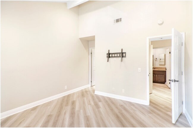 Building Photo - 24368 Sage Ct