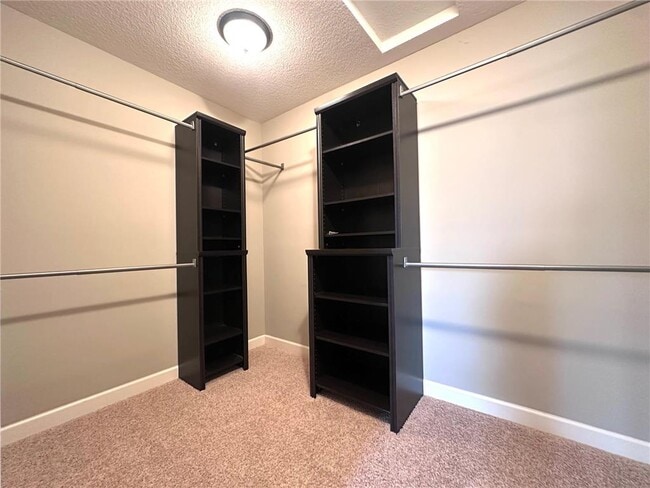 Building Photo - 3379 Ridgestone Way