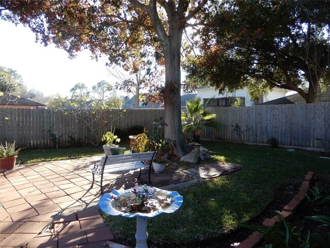 Building Photo - 12042 Sturdivant St