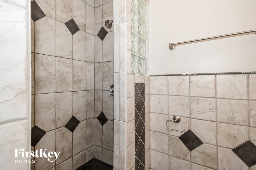 Building Photo - 3233 Puffin Way