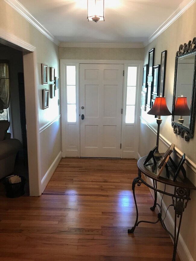 Building Photo - Charming 3BR Home Near Normaltown with Covered Porch & Hardwood Floors