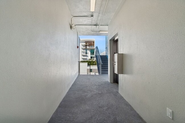 Building Photo - 1343 4th St