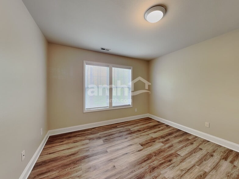 Building Photo - 9815 Waltham Ct