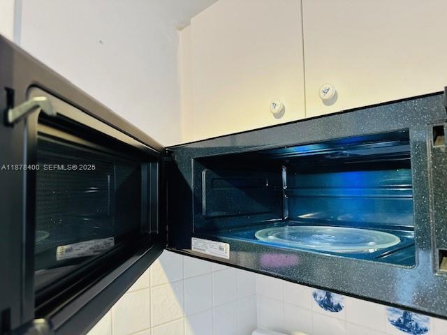 Building Photo - 500 NE 14th Ave