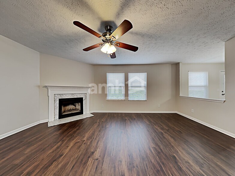 Building Photo - 1316 Roxbury Ct
