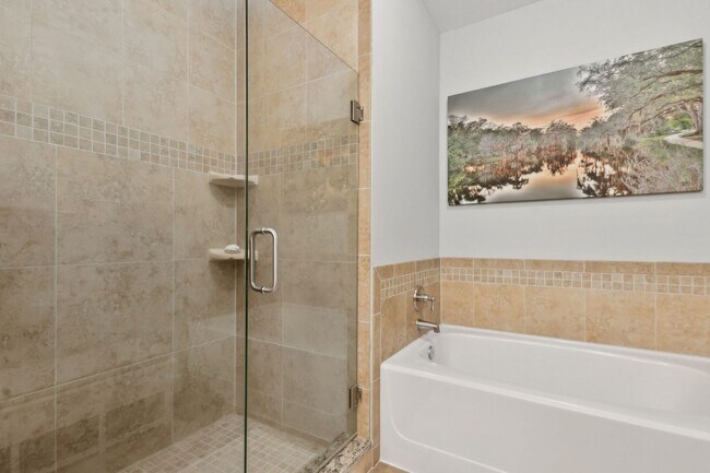 Building Photo - Fully Renovated 3BR/2.5BA Condo with Garag...