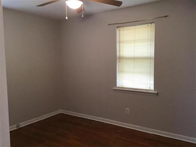 Building Photo - Pure Haven