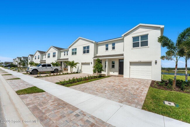 Building Photo - 9732 Venetian Sq