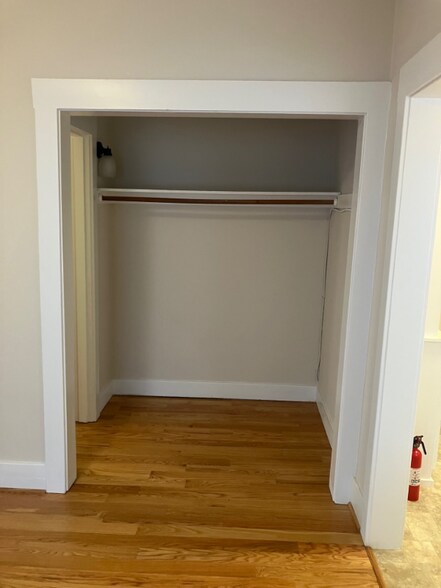 Building Photo - 437 Euclid Ave