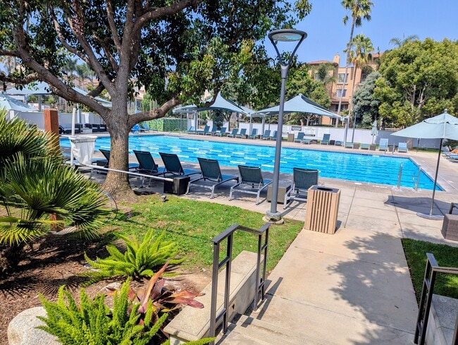 Building Photo - 7100 Playa Vista Dr