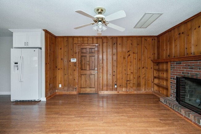 Building Photo - 2504 Beaufort Ave