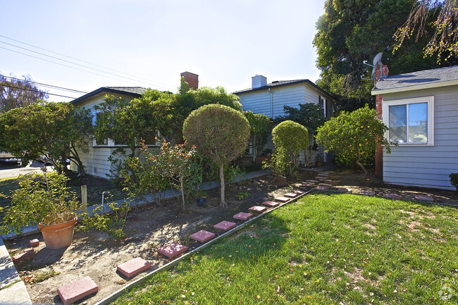 Building Photo - 155 Dutton Ave