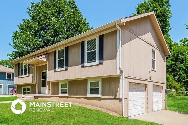 Building Photo - 16101 Slater Ave