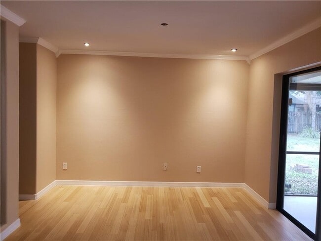 Building Photo - Coming Soon! 3/2 Single Family - Great Loc...