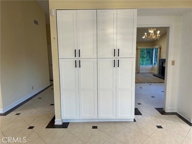 Building Photo - 2124 Wildwood Ct