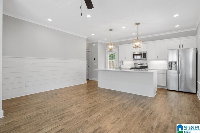 Building Photo - 1509 Cottage Grv