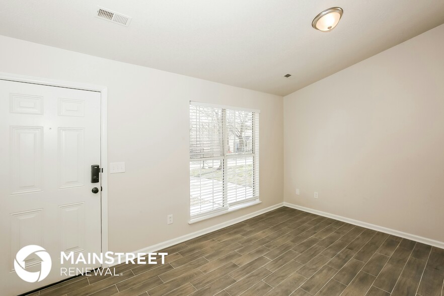 Building Photo - 207 Lauren Dr