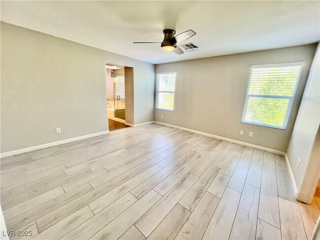 Building Photo - 10838 Whipple Crest Ave