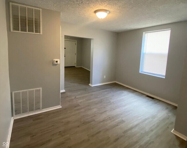 Building Photo - 655 Birch Ave