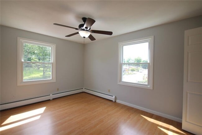 Building Photo - 149 Church St