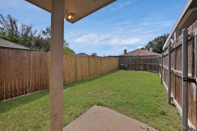 Building Photo - 4308 Elliott Oaks Dr