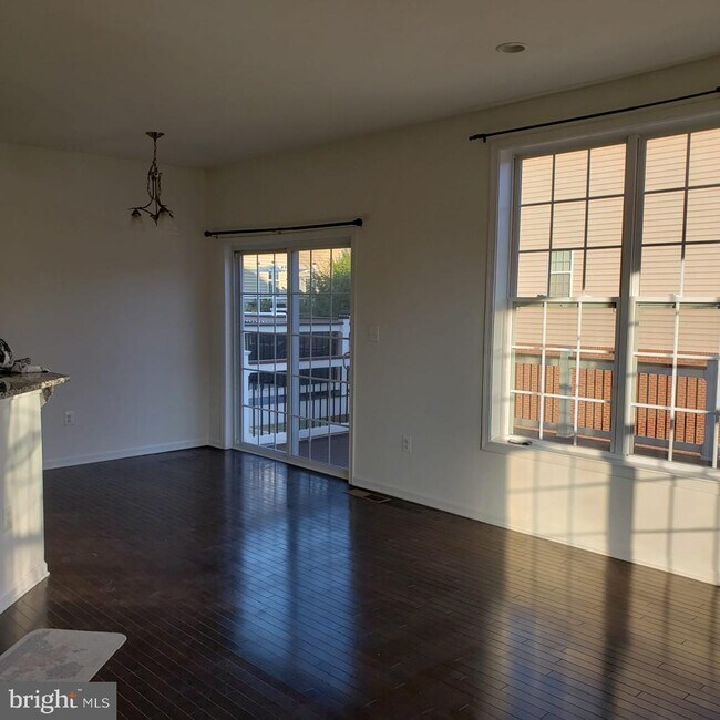 Building Photo - 23409 Berkeley Meadows Dr