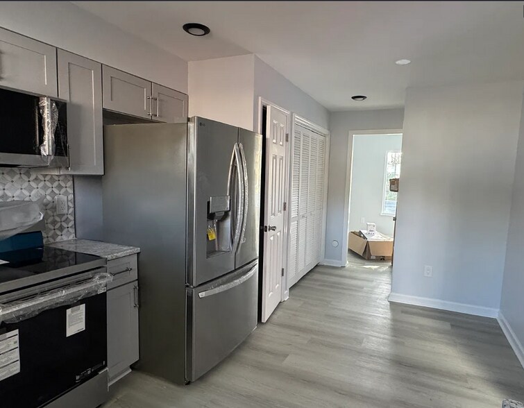 Building Photo - 11506 Turn Stone Ct