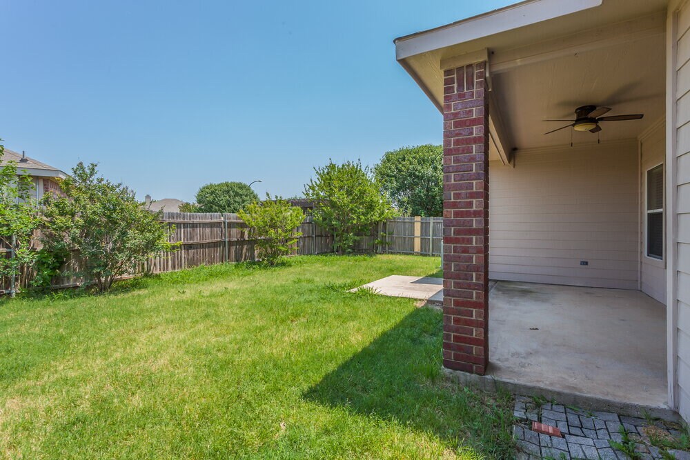 Building Photo - 10436 Fossil Hill Dr