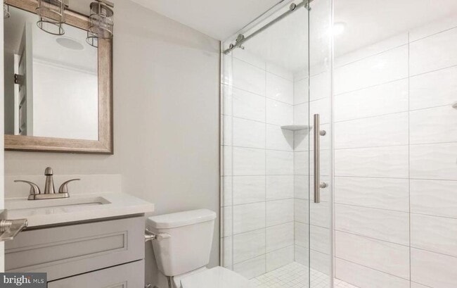 Building Photo - 2548 N Howard St