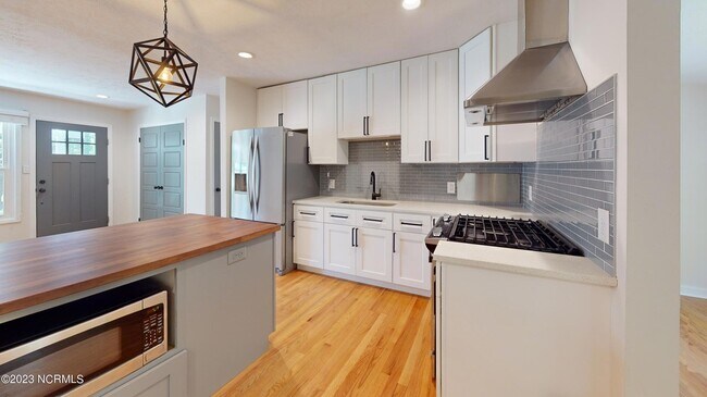 Building Photo - 505 W Rhode Island Ave