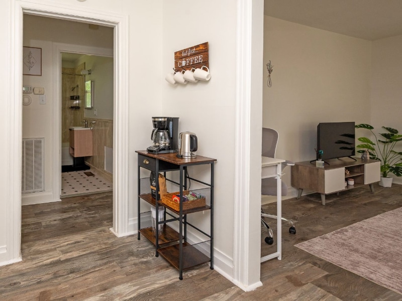 Building Photo - 1917 Bragg St