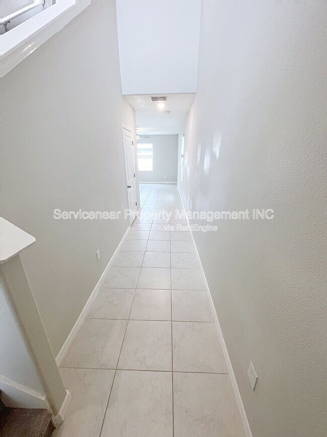 Building Photo - 3810 Romano Busciglio St