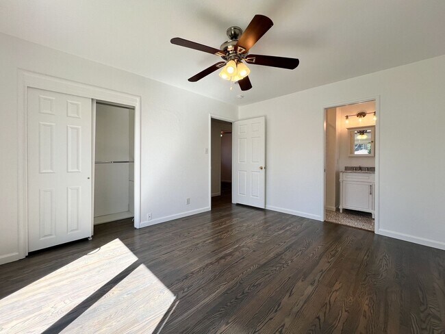 Building Photo - Beautiful Three Bedroom North Napa Home