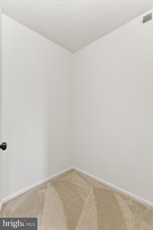 Building Photo - 5903 Mt Eagle Dr