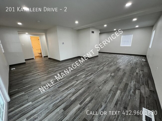 Building Photo - 201 Kathleen Dr