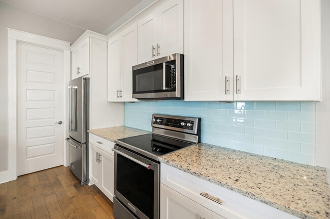 Building Photo - 56 Penelope St