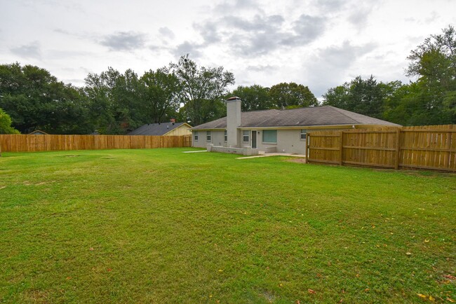 Building Photo - Gorgeous 3 Bedroom, 2 Bathroom home in Tyl...