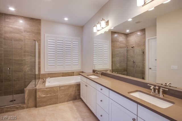 Building Photo - 3597 Royal Fortune Dr