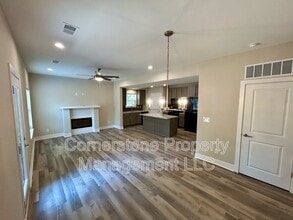 Building Photo - 8522 Kickapoo St